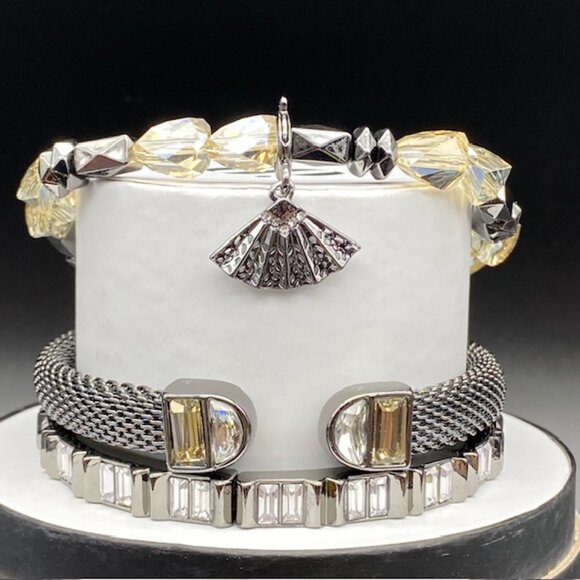 "Prestige Of The Unseen" ST63152 Bomb Party Halloween Stack 2025 Fan Charm - Picture 2 of 5